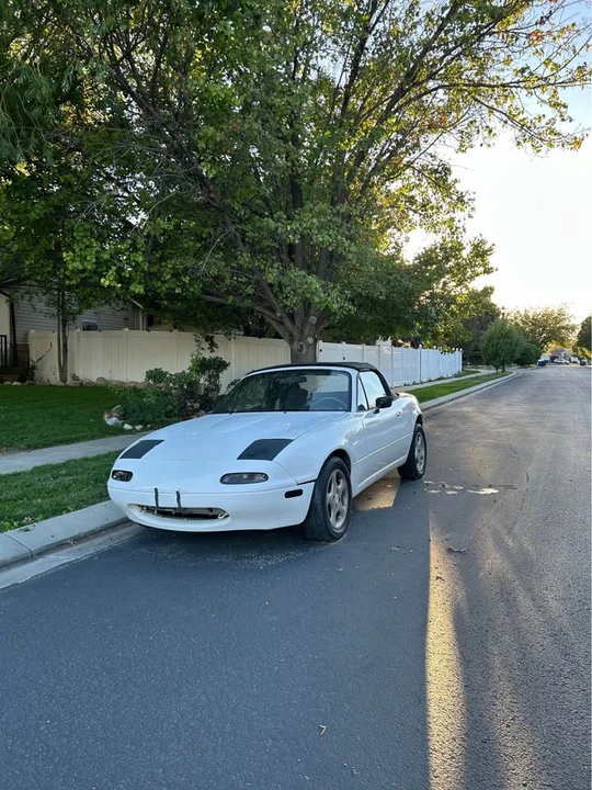 1993 Mazda NA MX-5 Miata - Image 2 of 12