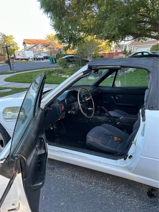1993 Mazda NA MX-5 Miata - Image 8 of 12