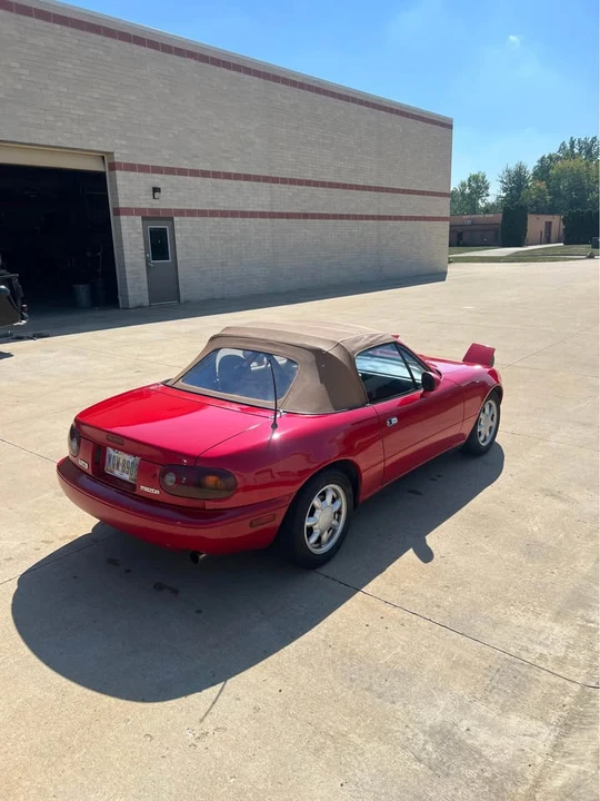 1993 Mazda NA MX-5 Miata - Image 8 of 15