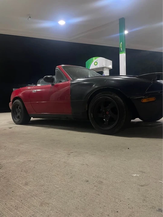 1993 Mazda NA MX-5 Miata - Image 9 of 10