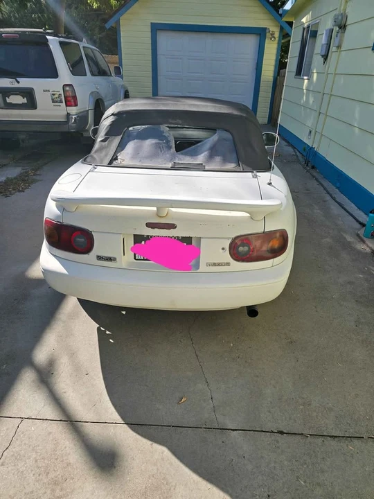 1993 Mazda NA MX-5 Miata - Image 2 of 19