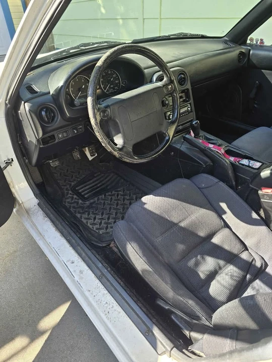1993 Mazda NA MX-5 Miata - Image 7 of 19