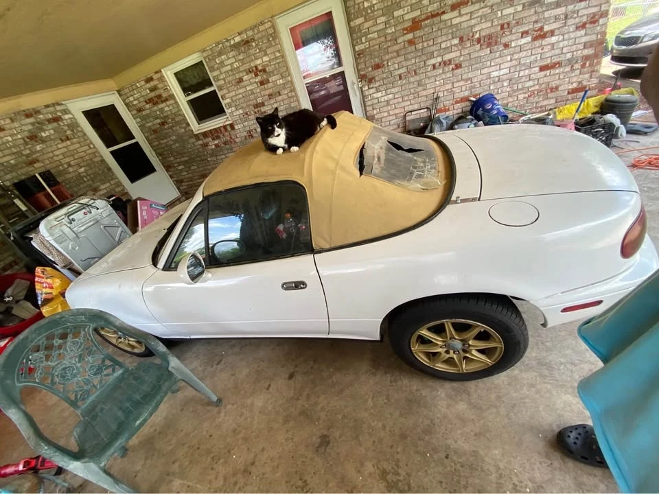 1993 Mazda NA MX-5 Miata - Image 2 of 5