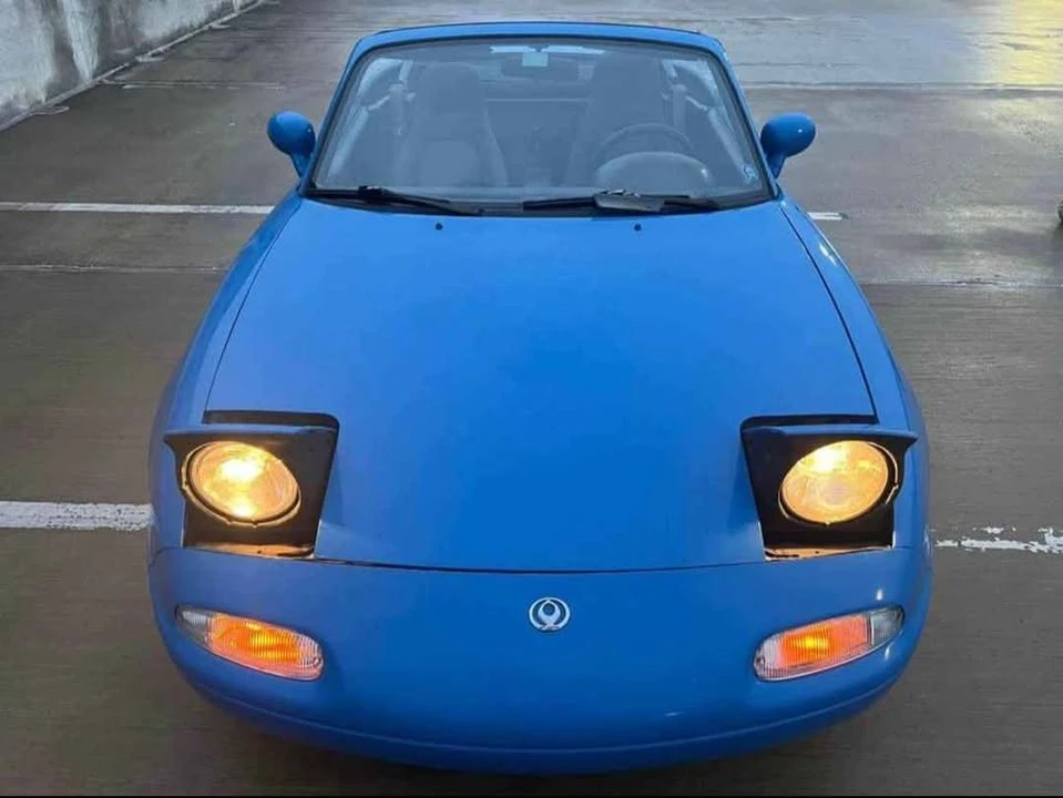 1993 Mazda NA MX-5 Miata - Image 7 of 9