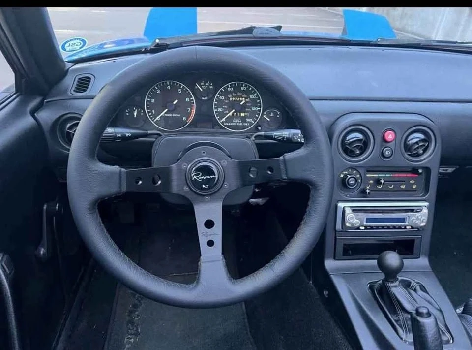 1993 Mazda NA MX-5 Miata - Image 5 of 9