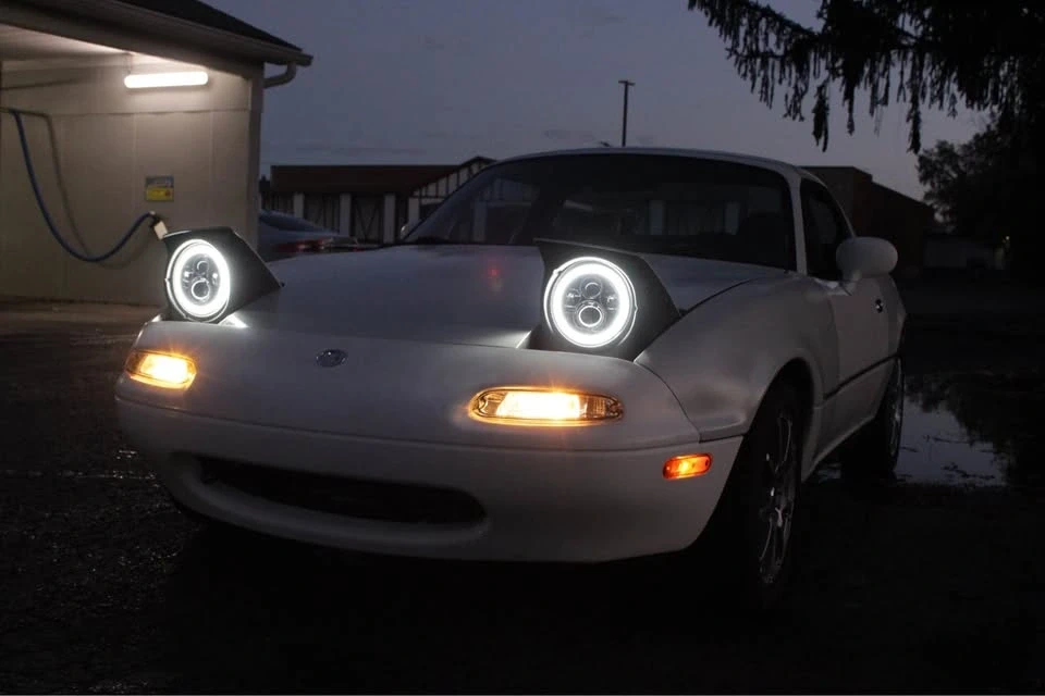 1993 Mazda NA MX-5 Miata - Image 2 of 9