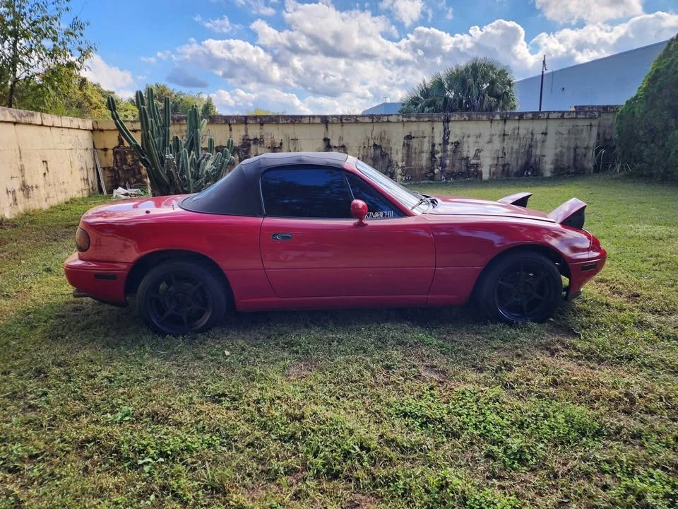 1993 Mazda NA MX-5 Miata - Image 14 of 15