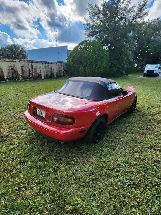 1993 Mazda NA MX-5 Miata - Image 13 of 15
