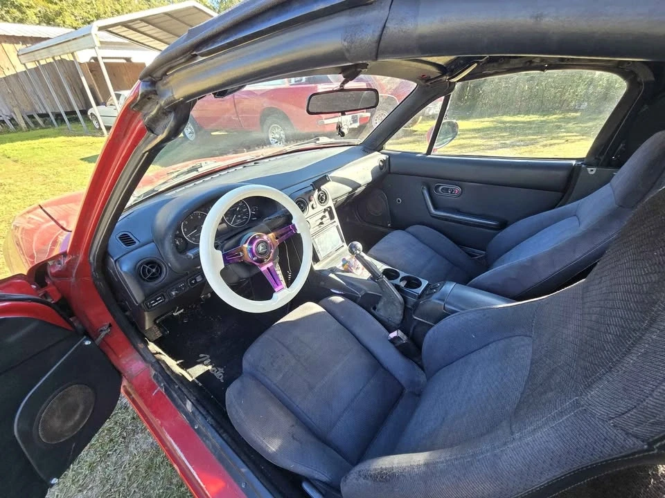 1993 Mazda NA MX-5 Miata - Image 15 of 17