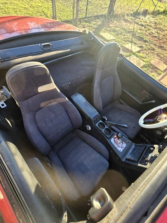 1993 Mazda NA MX-5 Miata - Image 13 of 17