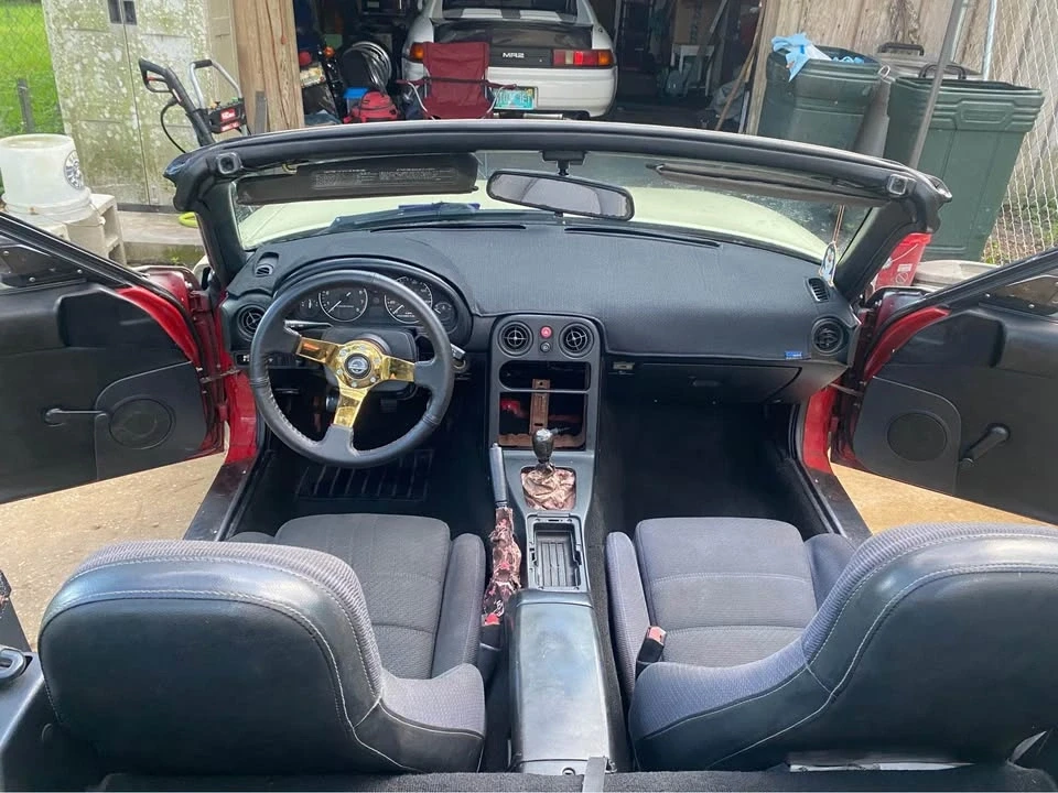 1993 Mazda NA MX-5 Miata - Image 9 of 11