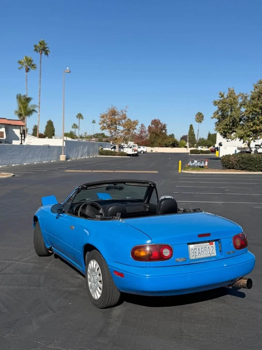1993 Mazda NA MX-5 Miata - Image 4 of 8