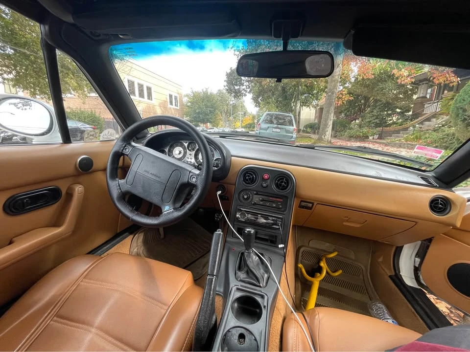 1993 Mazda NA MX-5 Miata - Image 8 of 13