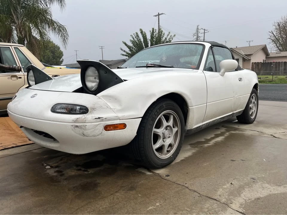 1993 Mazda NA MX-5 Miata - Image 8 of 12