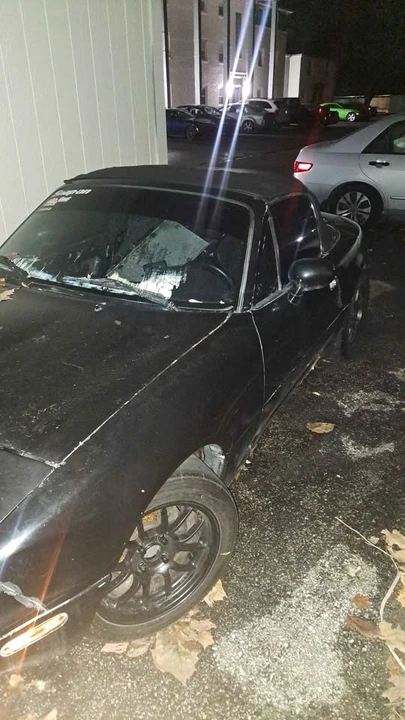 1993 Mazda NA MX-5 Miata - Image 6 of 11