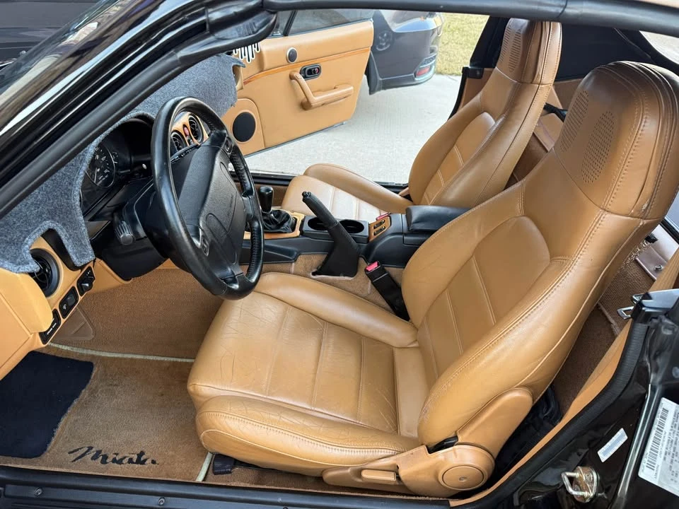 1993 Mazda NA MX-5 Miata - Image 9 of 17