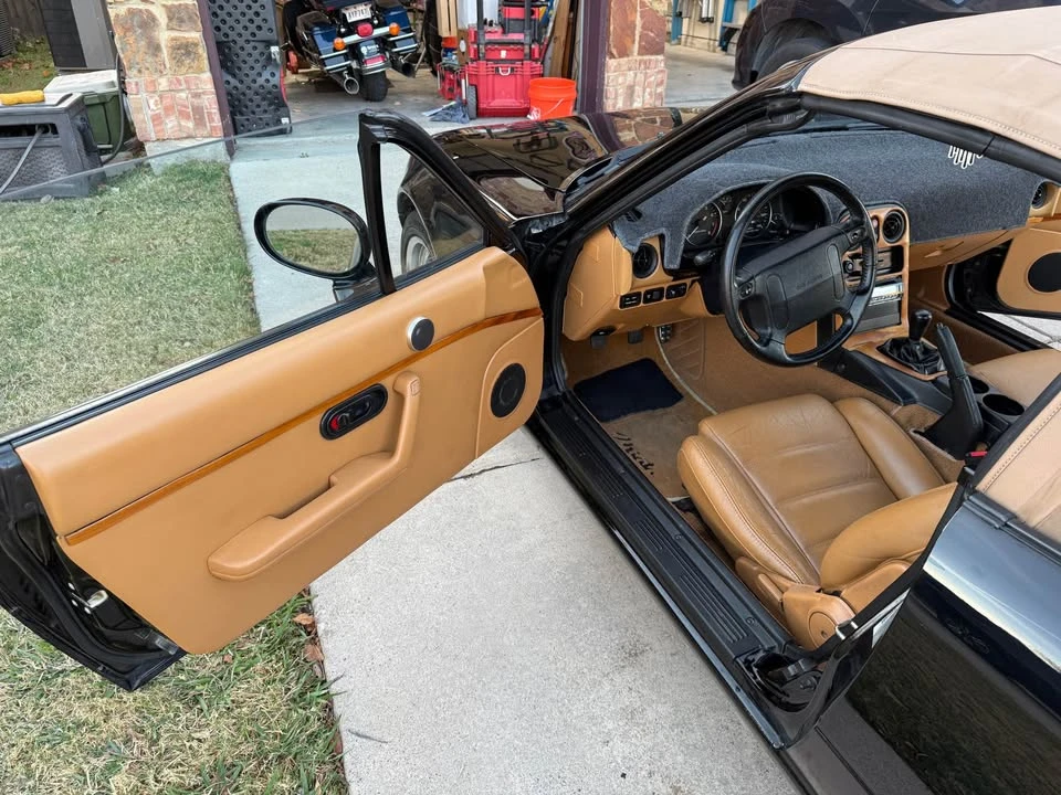 1993 Mazda NA MX-5 Miata - Image 8 of 17