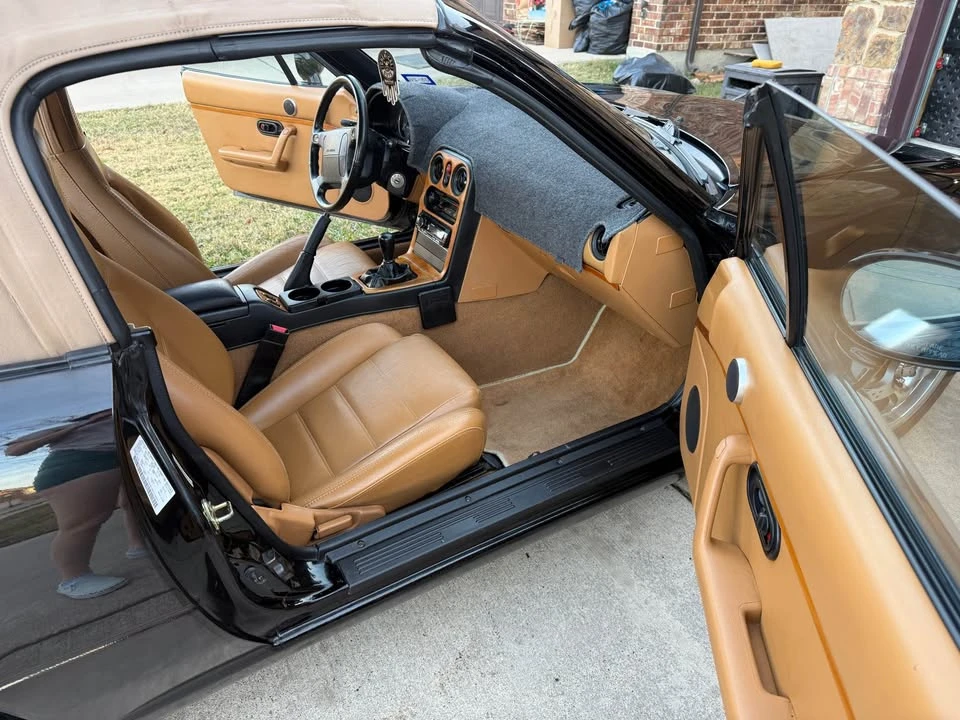 1993 Mazda NA MX-5 Miata - Image 10 of 17