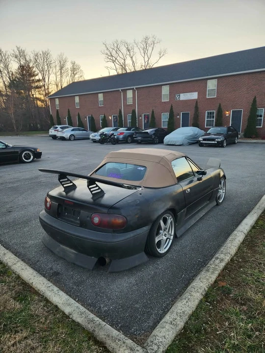 1993 Mazda NA MX-5 Miata - Image 2 of 12