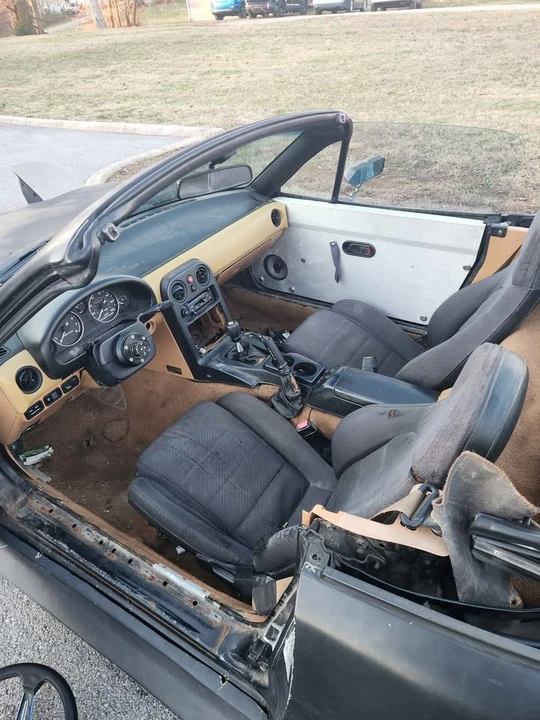 1993 Mazda NA MX-5 Miata - Image 7 of 12