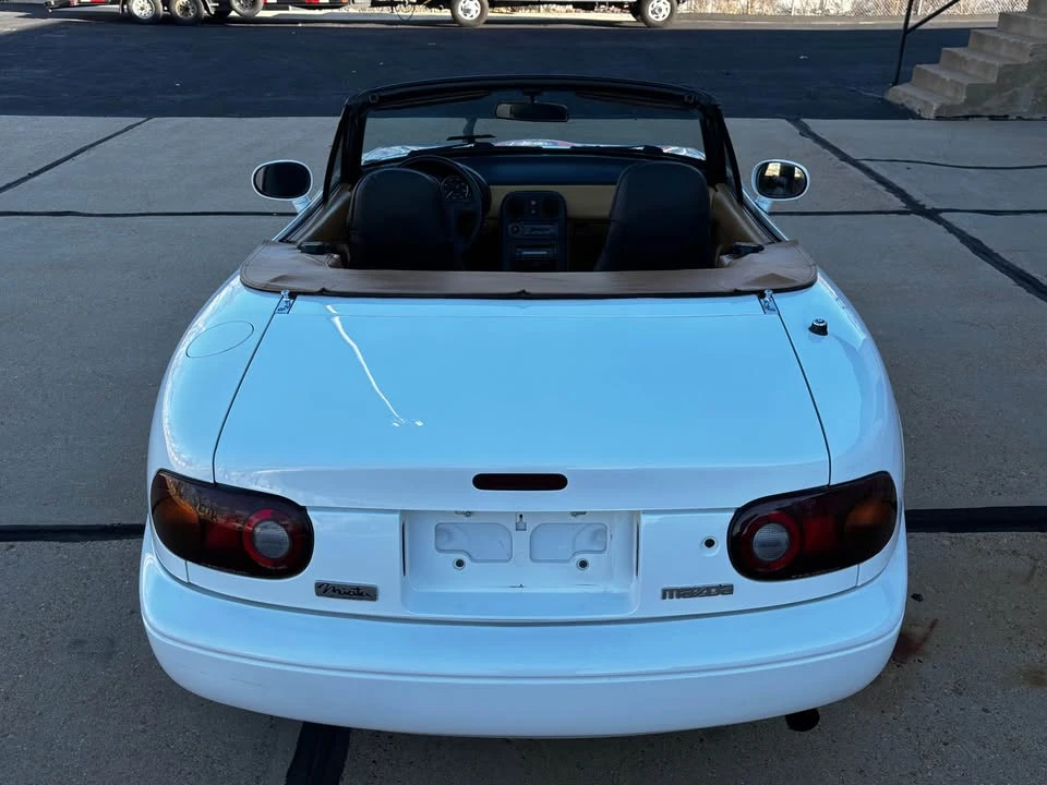 1993 Mazda NA MX-5 Miata - Image 7 of 18
