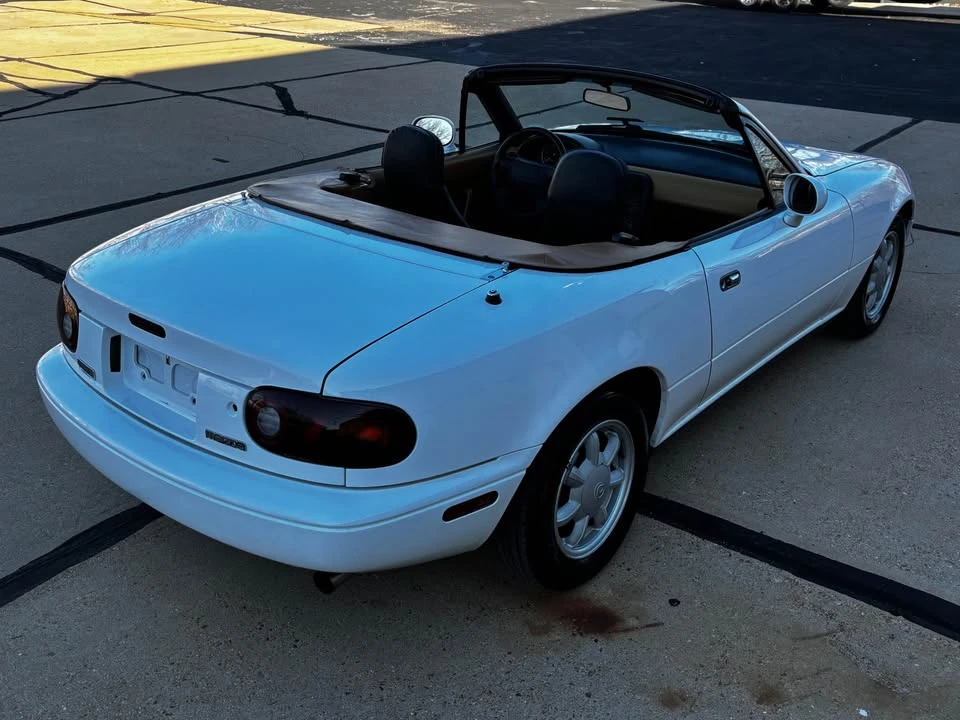 1993 Mazda NA MX-5 Miata - Image 5 of 18