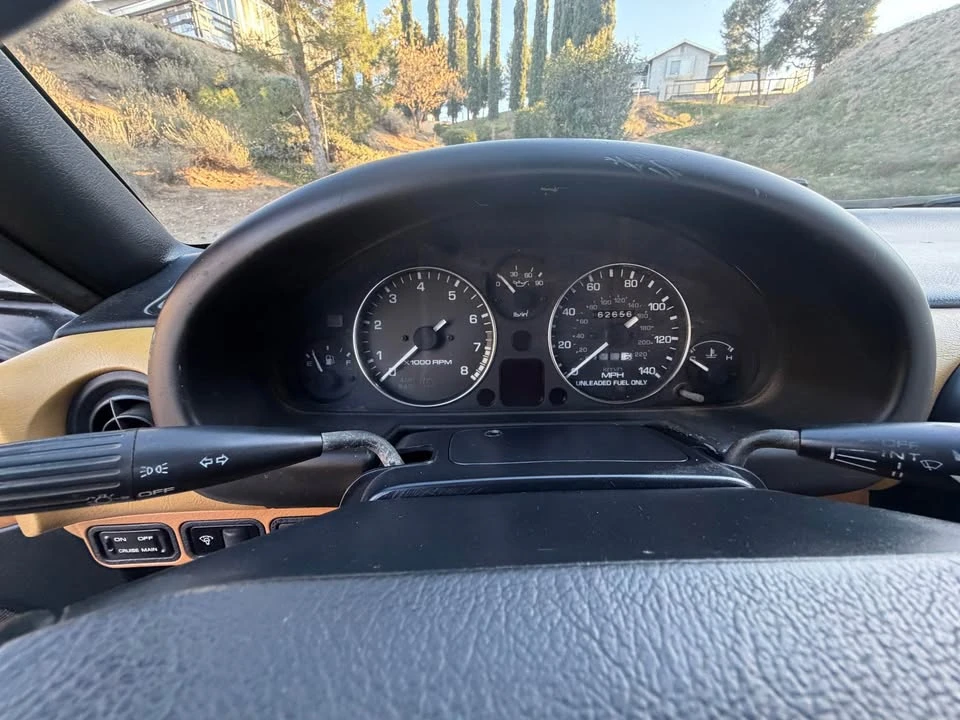 1993 Mazda NA MX-5 Miata - Image 9 of 12