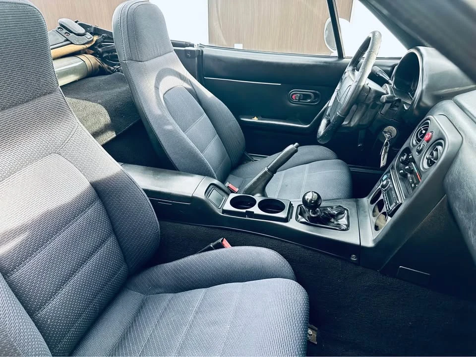 1993 Mazda NA MX-5 Miata - Image 13 of 17