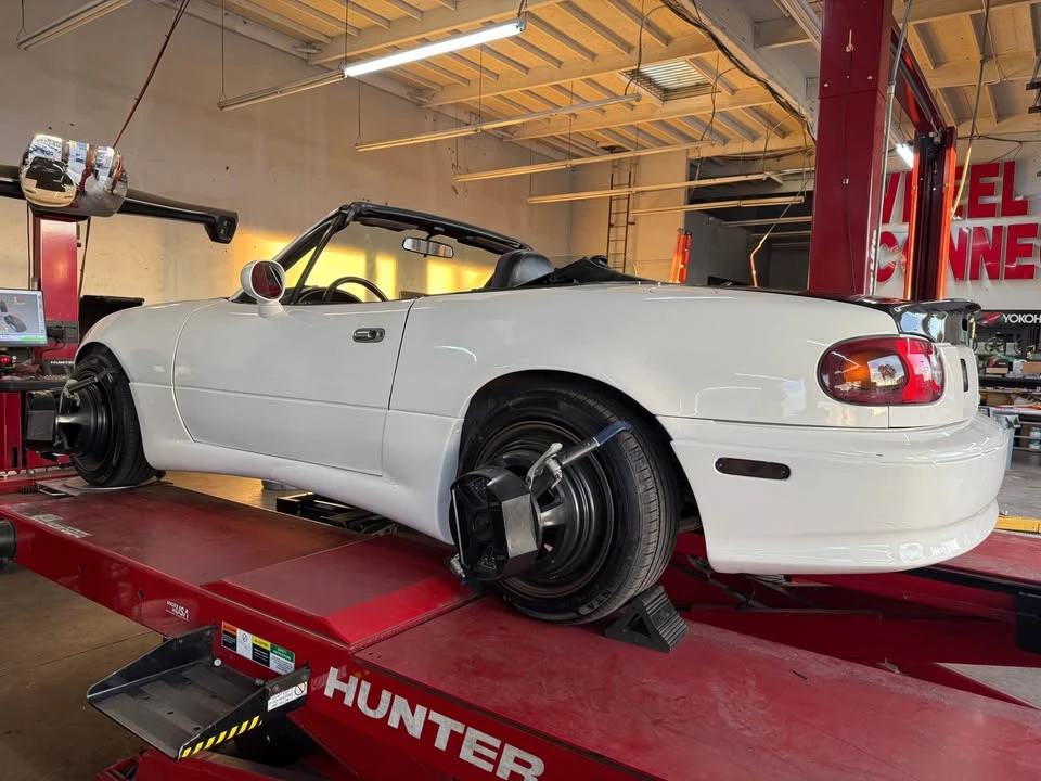 1993 Mazda NA MX-5 Miata - Image 17 of 18