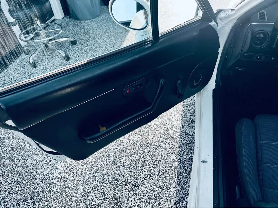 1993 Mazda NA MX-5 Miata - Image 12 of 17