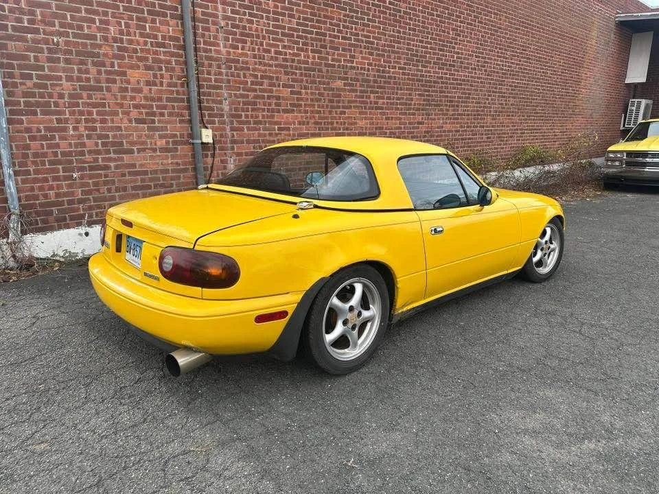 1993 Mazda NA MX-5 Miata - Image 5 of 10