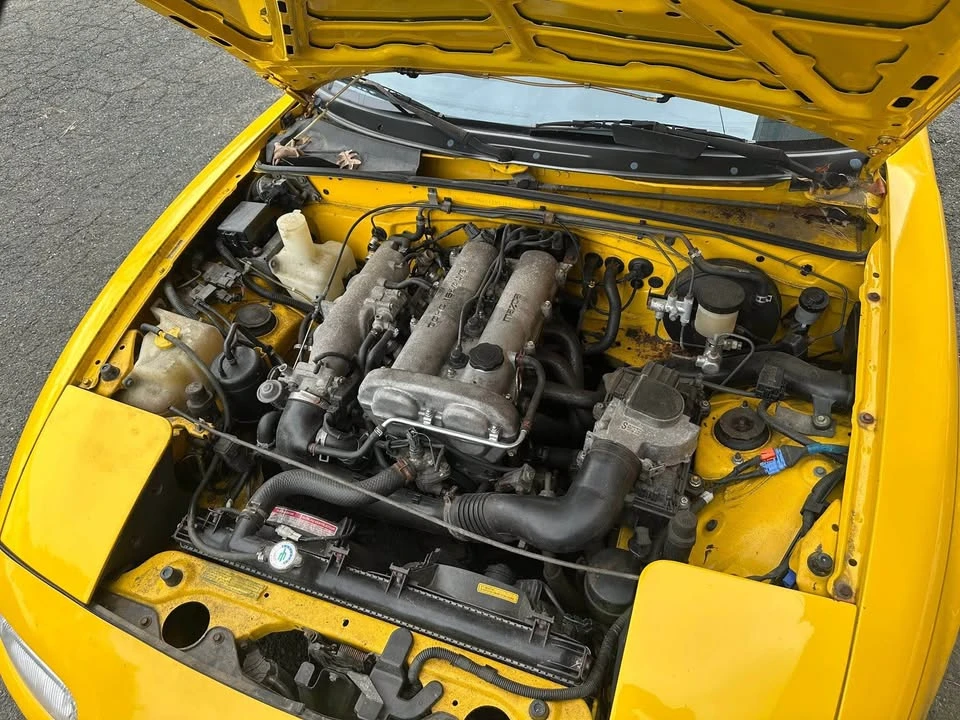 1993 Mazda NA MX-5 Miata - Image 6 of 10