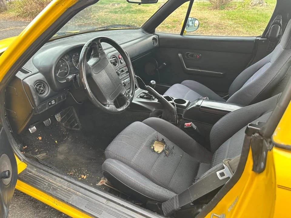 1993 Mazda NA MX-5 Miata - Image 8 of 10