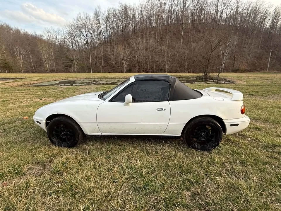 1993 Mazda NA MX-5 Miata - Image 2 of 9
