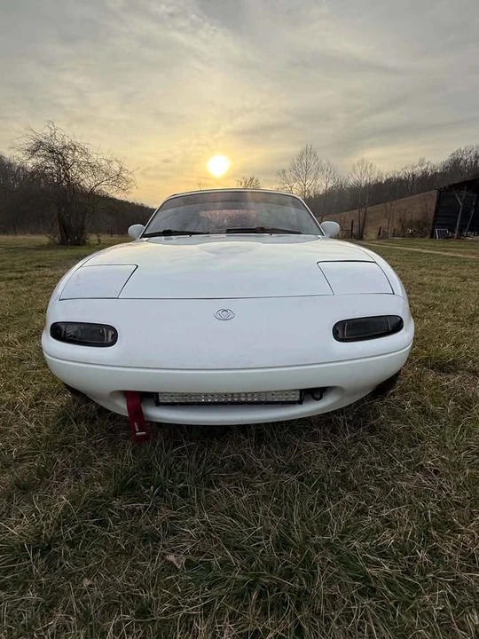 1993 Mazda NA MX-5 Miata - Image 5 of 9