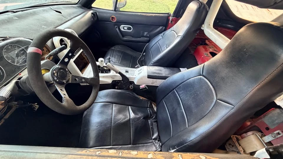 1993 Mazda NA MX-5 Miata - Image 8 of 11