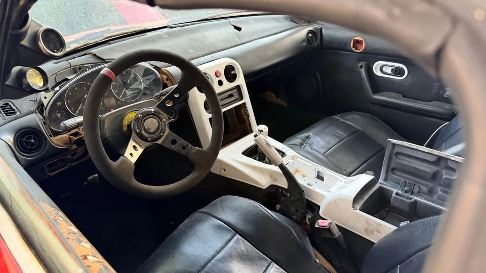 1993 Mazda NA MX-5 Miata - Image 7 of 11