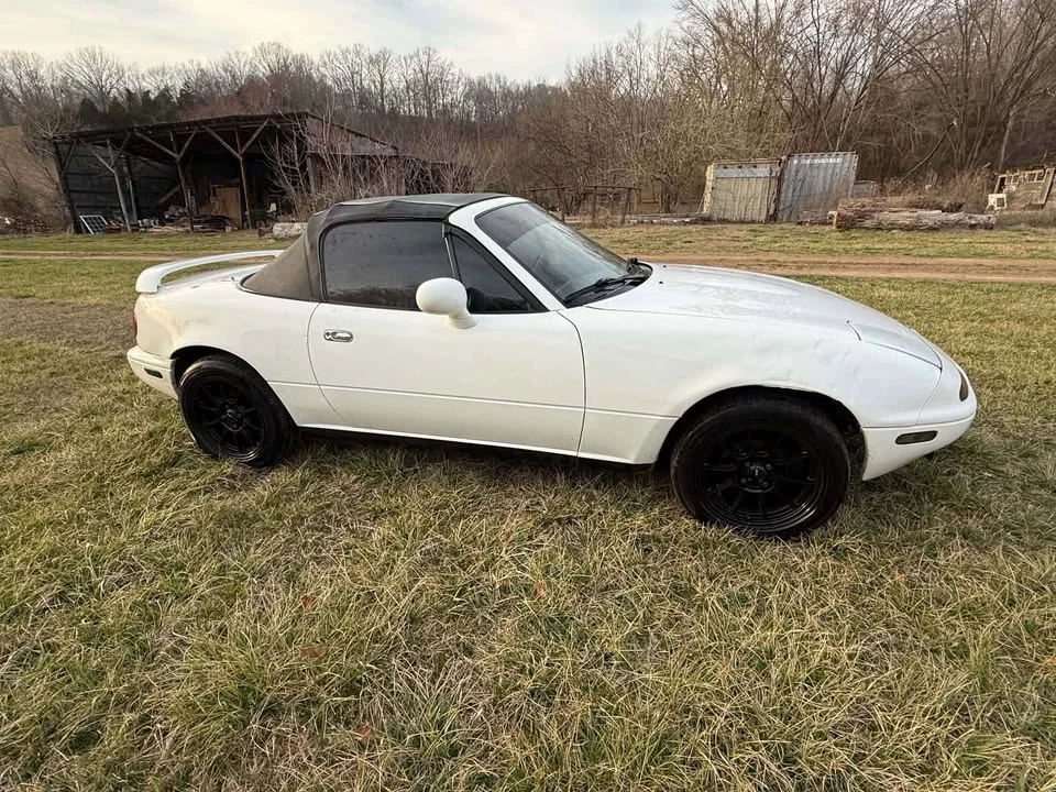 1993 Mazda NA MX-5 Miata - Image 6 of 9