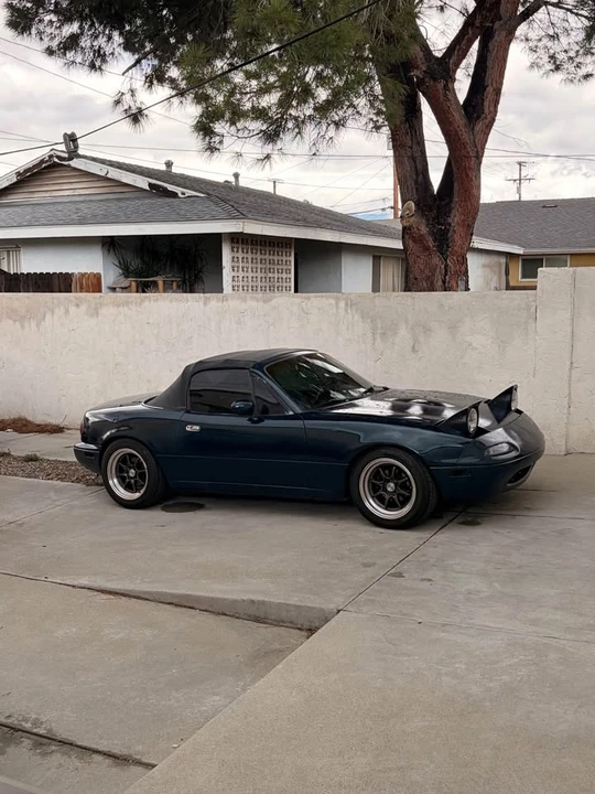 1993 Mazda NA MX-5 Miata - Image 9 of 11