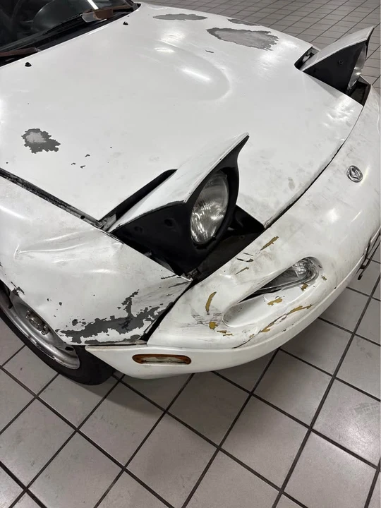1993 Mazda NA MX-5 Miata - Image 2 of 3