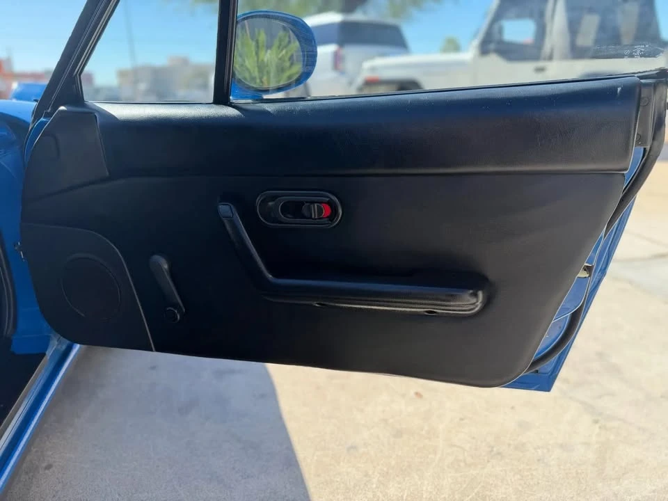 1993 Mazda NA MX-5 Miata - Image 19 of 20