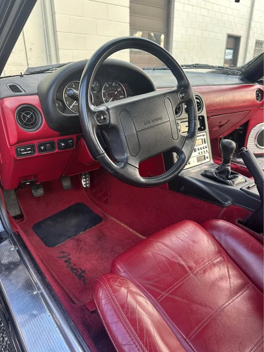1993 Mazda NA MX-5 Miata - Image 17 of 20