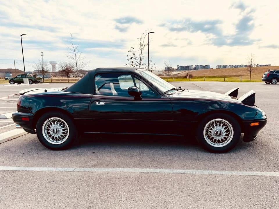 1993 Mazda NA MX-5 Miata - Image 6 of 8