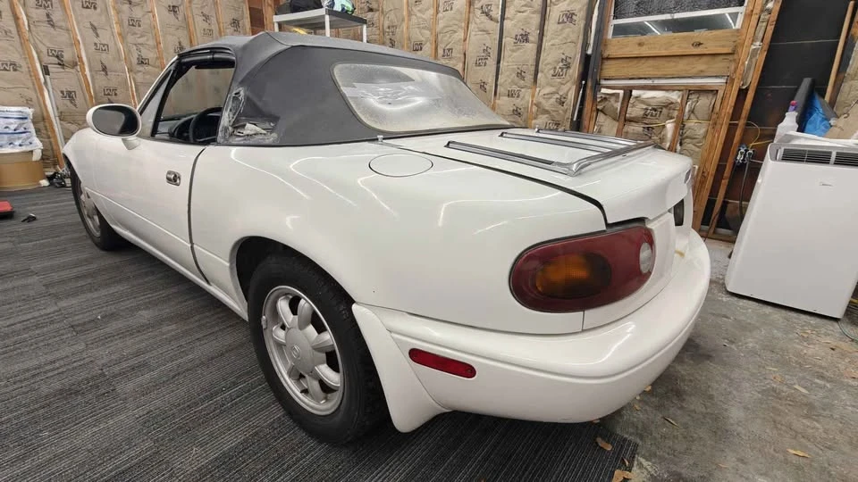 1993 Mazda NA MX-5 Miata - Image 4 of 10
