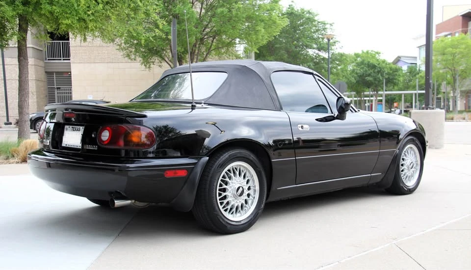 1993 Mazda NA MX-5 Miata - Image 6 of 20