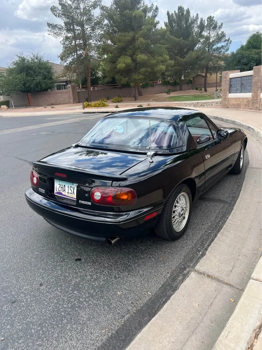 1993 Mazda NA MX-5 Miata - Image 9 of 15