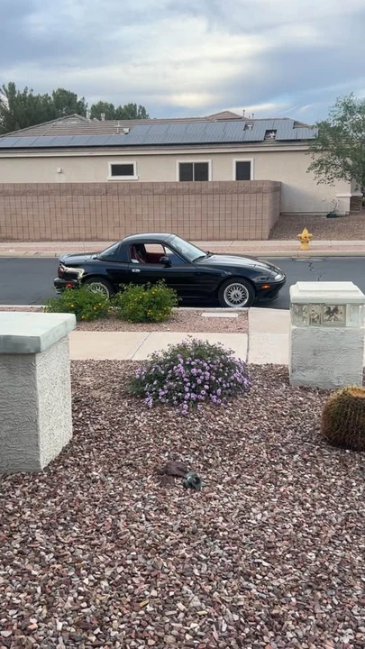 1993 Mazda NA MX-5 Miata - Image 6 of 15