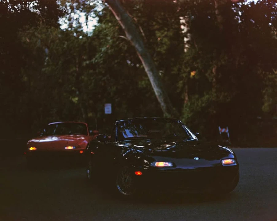 1993 Mazda NA MX-5 Miata - Image 2 of 15