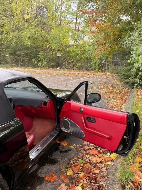 1993 Mazda NA MX-5 Miata - Image 7 of 14