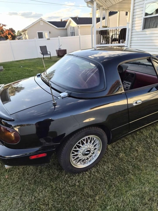 1993 Mazda NA MX-5 Miata - Image 8 of 19